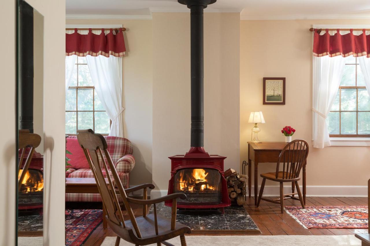 Bed and Breakfast Brampton 1860 Честертаун Экстерьер фото