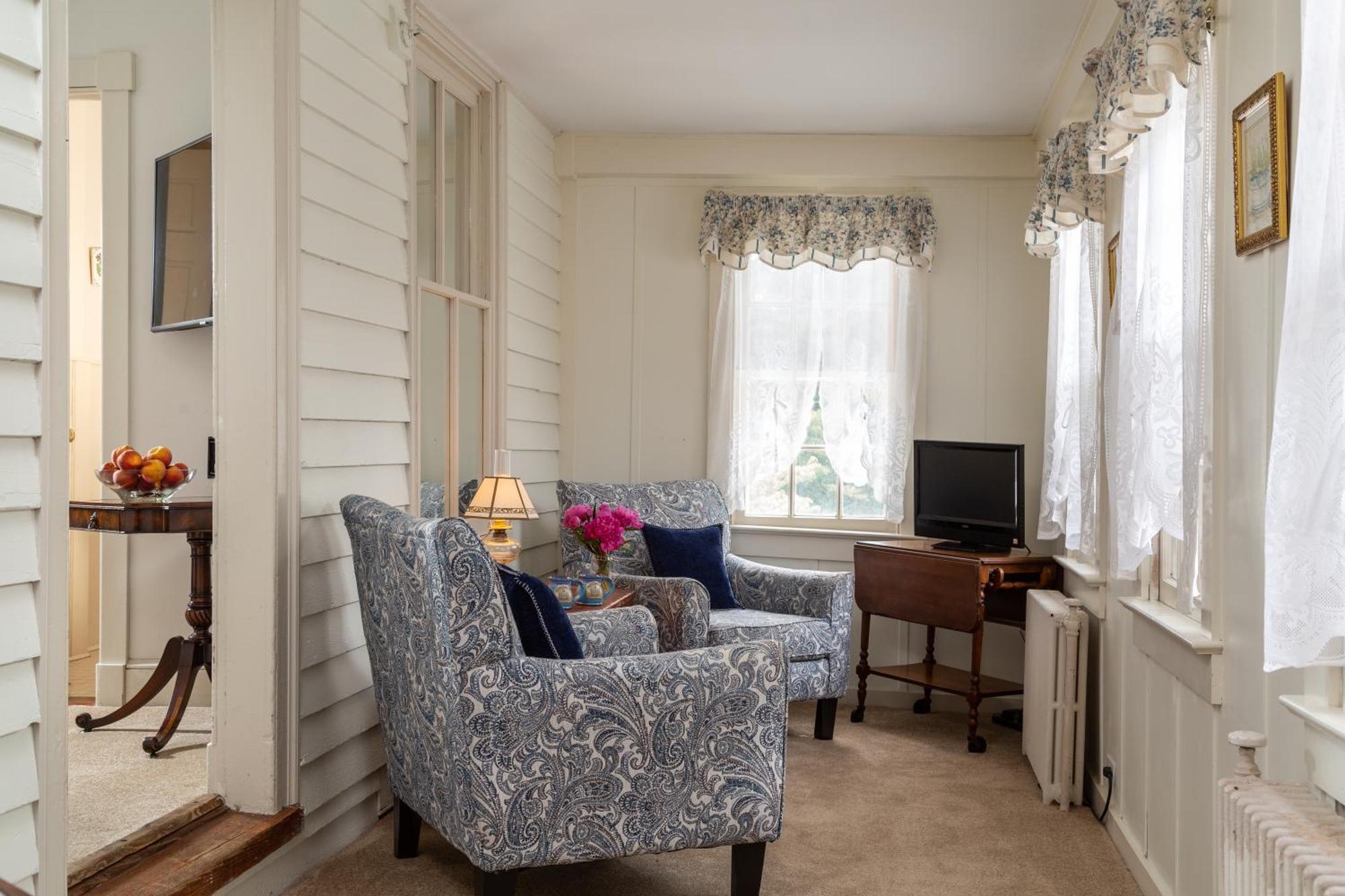 Bed and Breakfast Brampton 1860 Честертаун Экстерьер фото