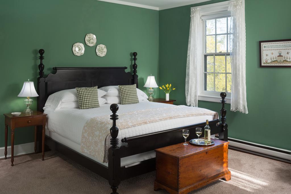 Bed and Breakfast Brampton 1860 Честертаун Экстерьер фото